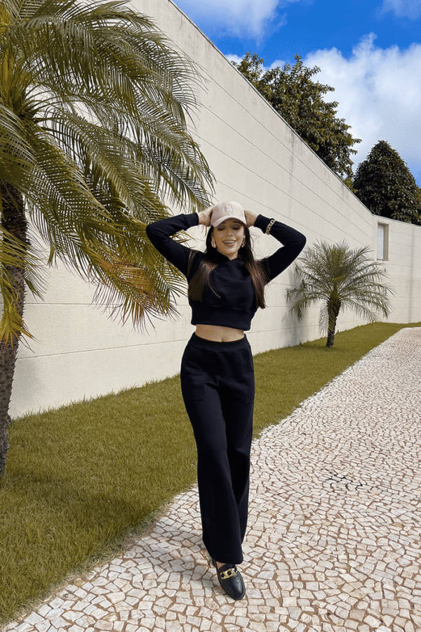 Blusa Cropped Moletom Feminina - Estilo Conforto e Elegância
